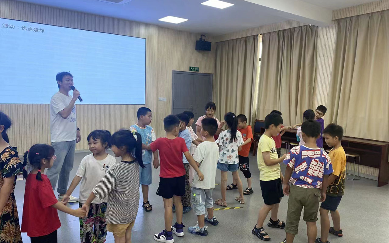 达州龙观乡中心学校